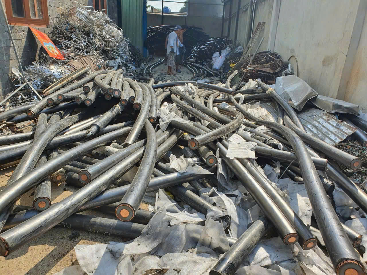 Ảnh thu mua dây đồng phế liệu giá cao tại TPHCM