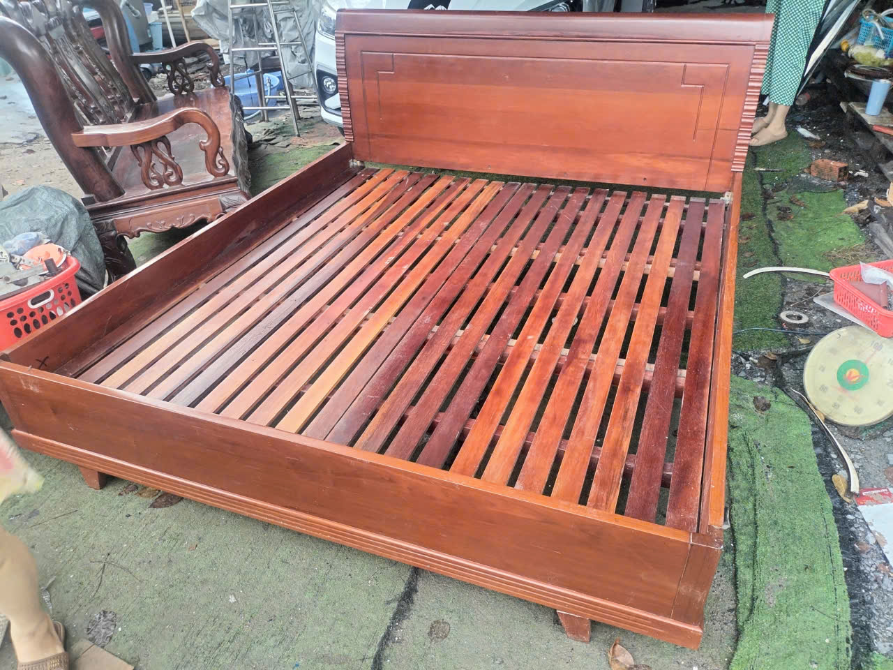 Chuyên thu mua giường gỗ cũ tại Hà Nội giá cao uy tín