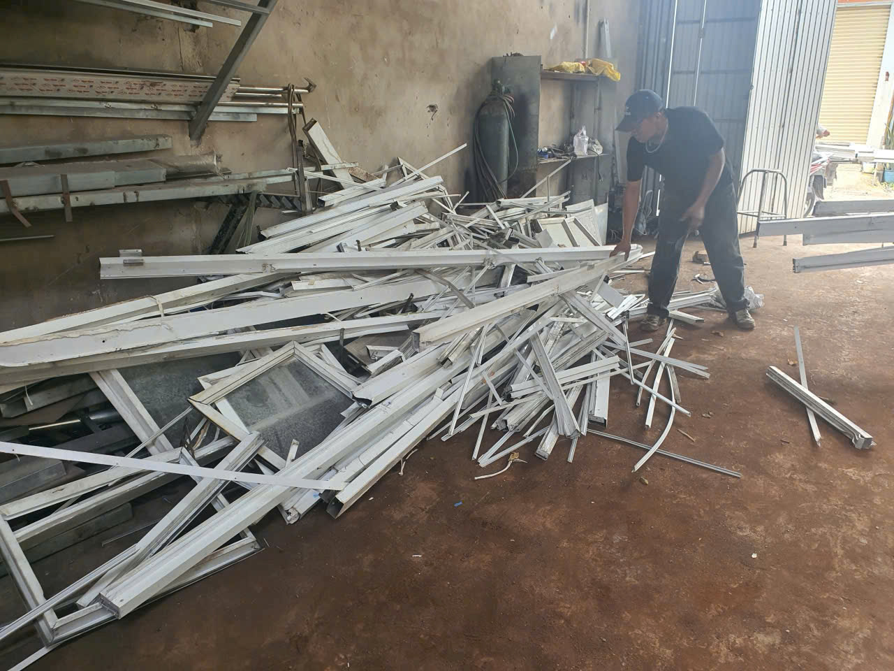 Ảnh thu mua phế liệu nhôm đà mới 2025