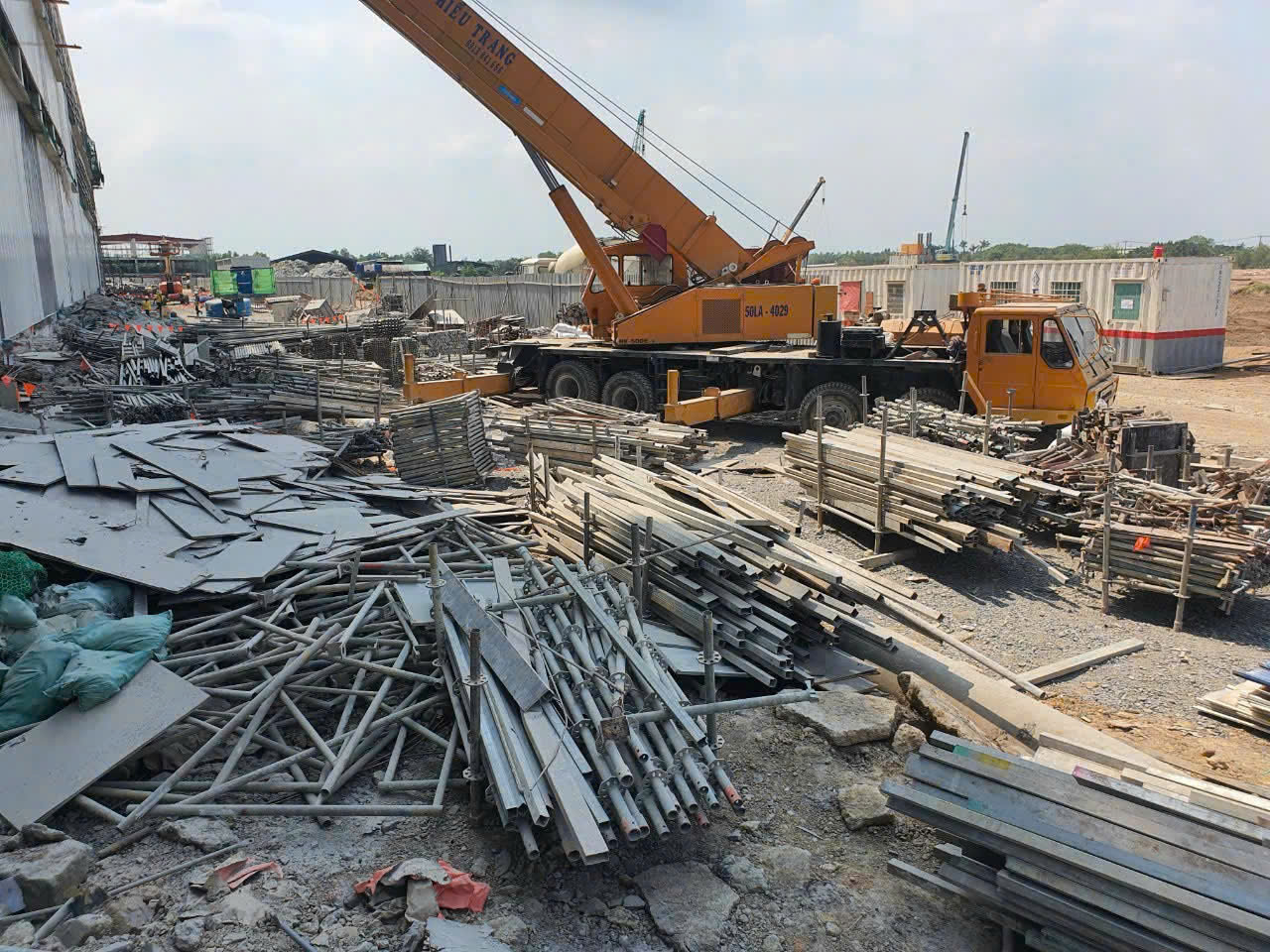 Ảnh thu mua phế liệu tại công trình ở TPHCM 2025