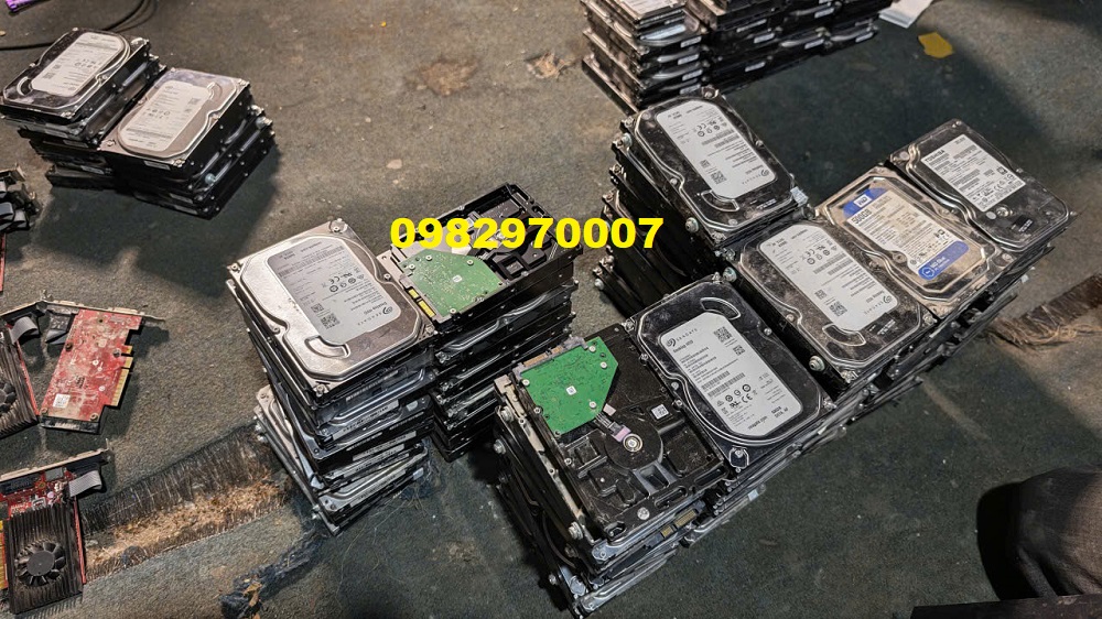 Ảnh chụp tực tế các loại ổ cứng thu mua tại kho Thanh Lý Tôt