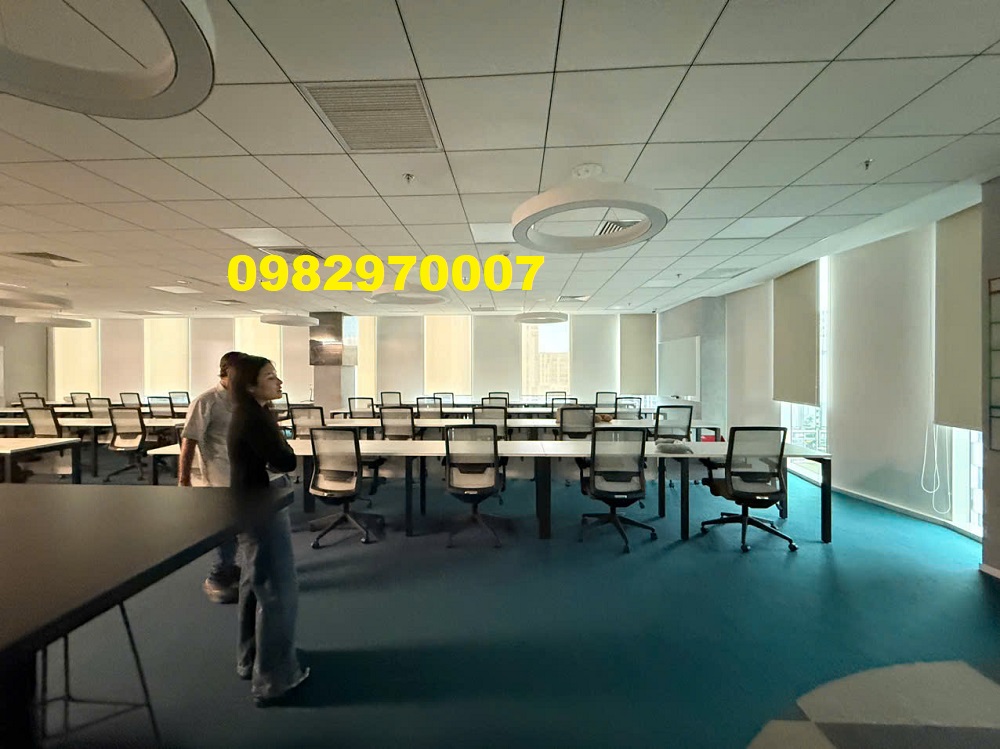 Ảnh nhân viên khảo sát thu mua tận nơi tại văn phòng quận 2