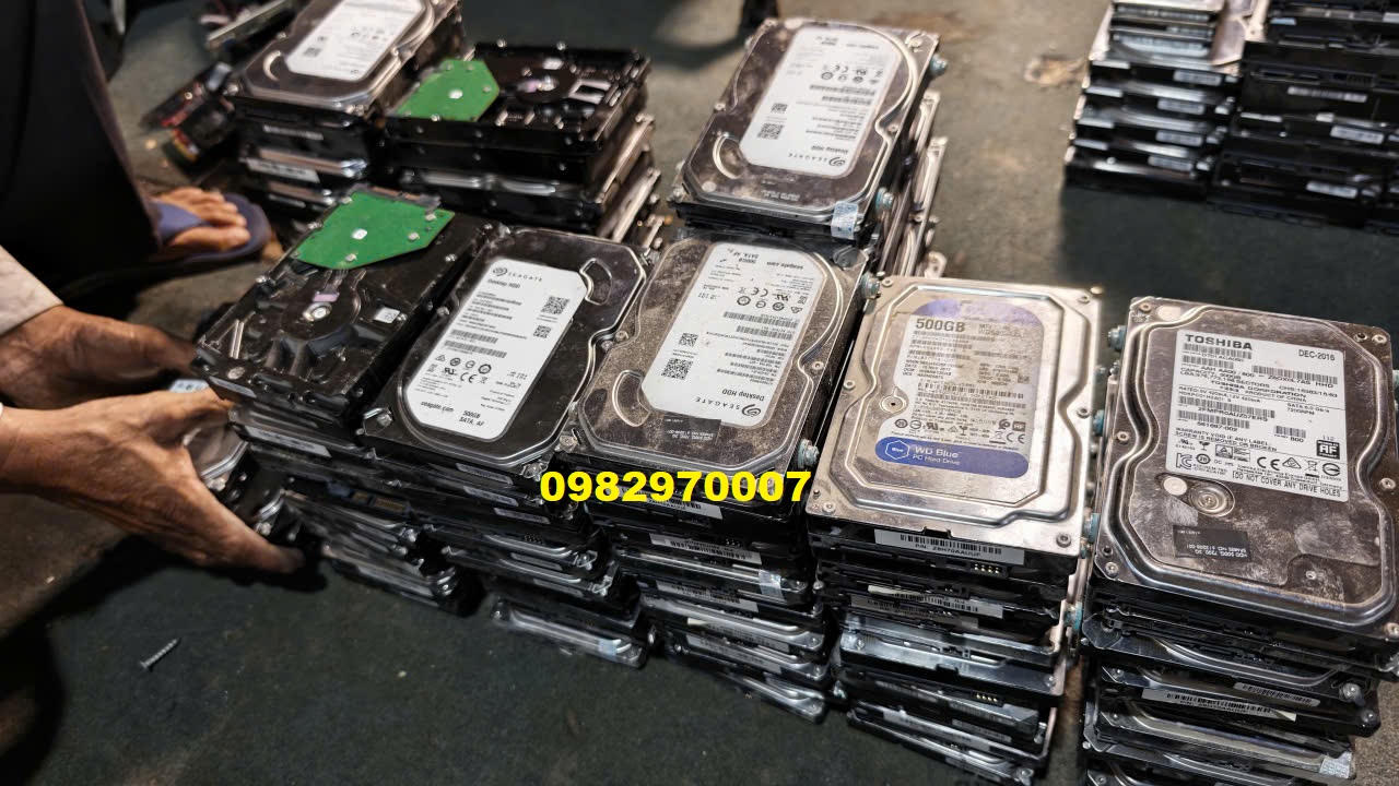 ảnh thu mua ổ cứng cũ số lượng nhiều