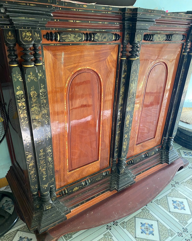 hình ảnh thu mua tủ thờ gỗ xưa giá cao tại TPHCM