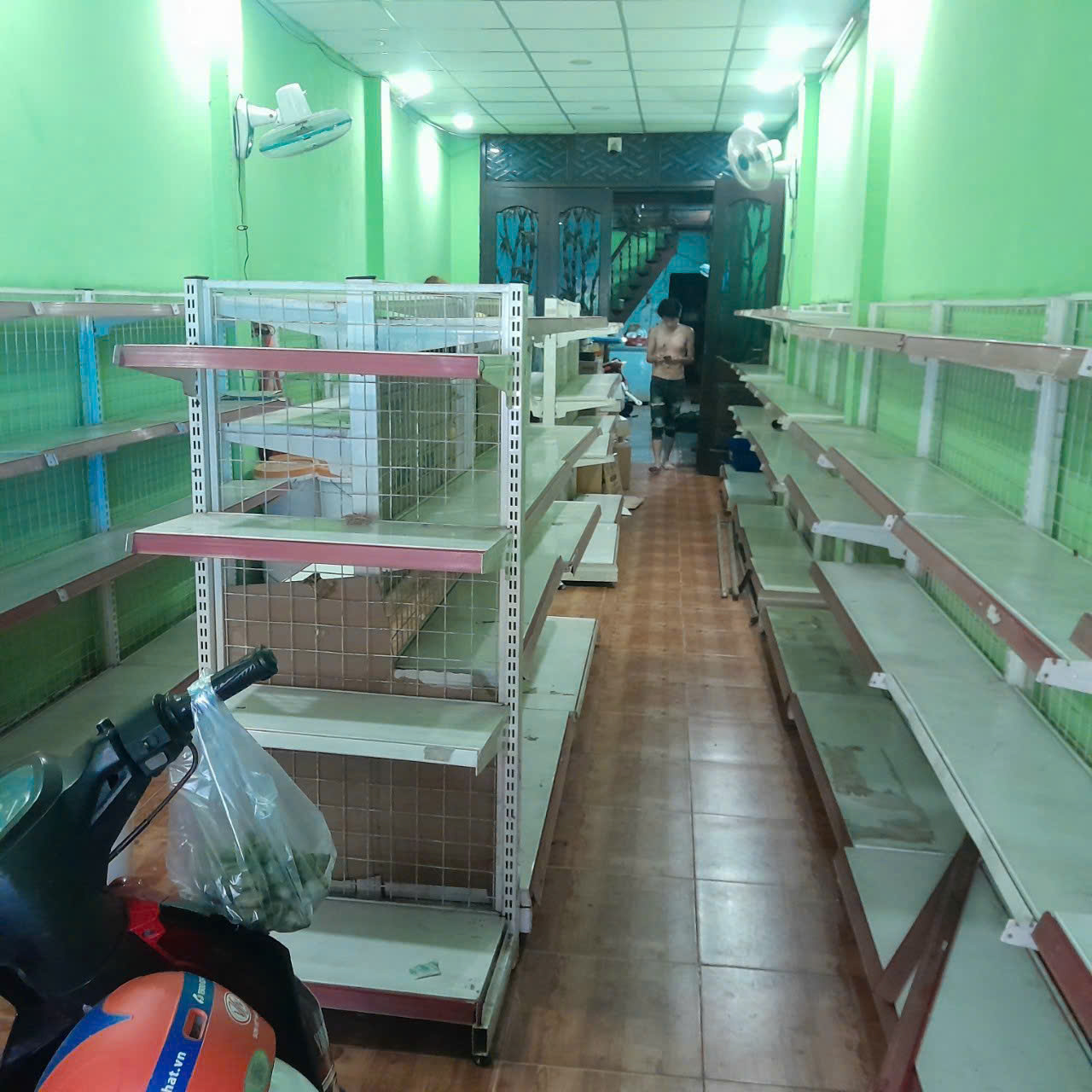 Hình ảnh 5 Kệ sắt v lỗ  kệ kho hậu cần siêu thị tại Bình Dương