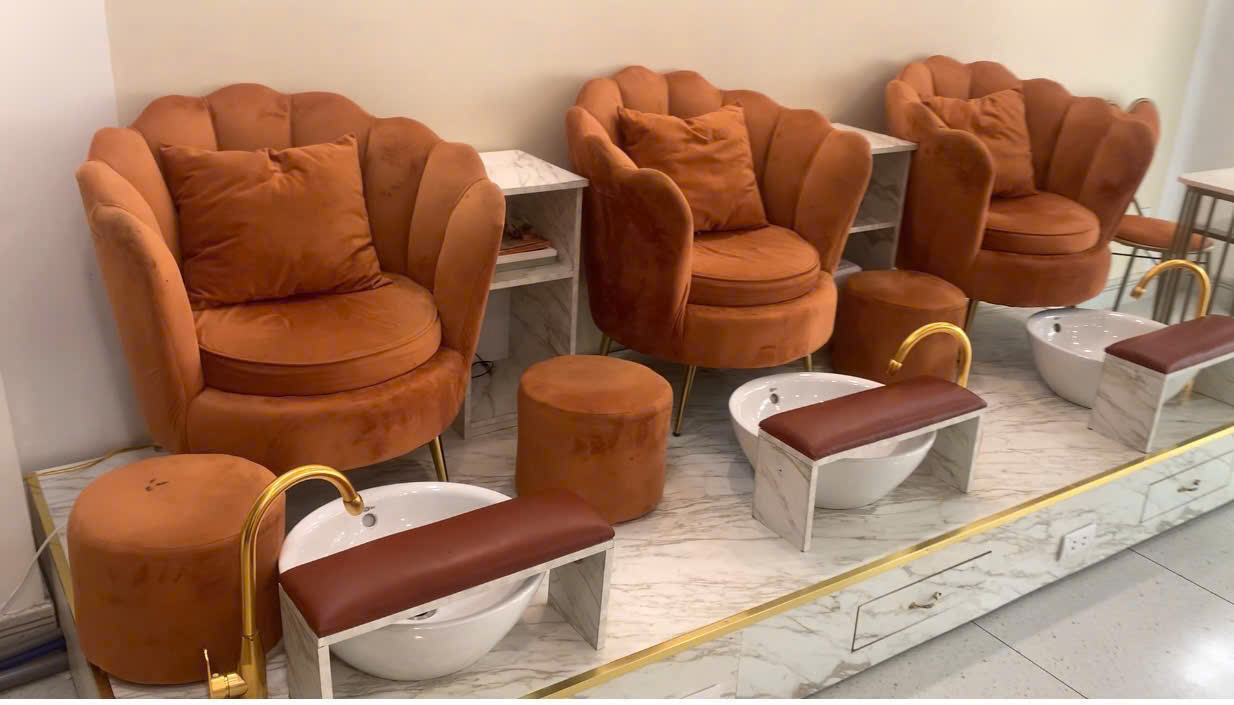 Hình ảnh ghế làm nail thanh lý giá rẻ tại TPHCM