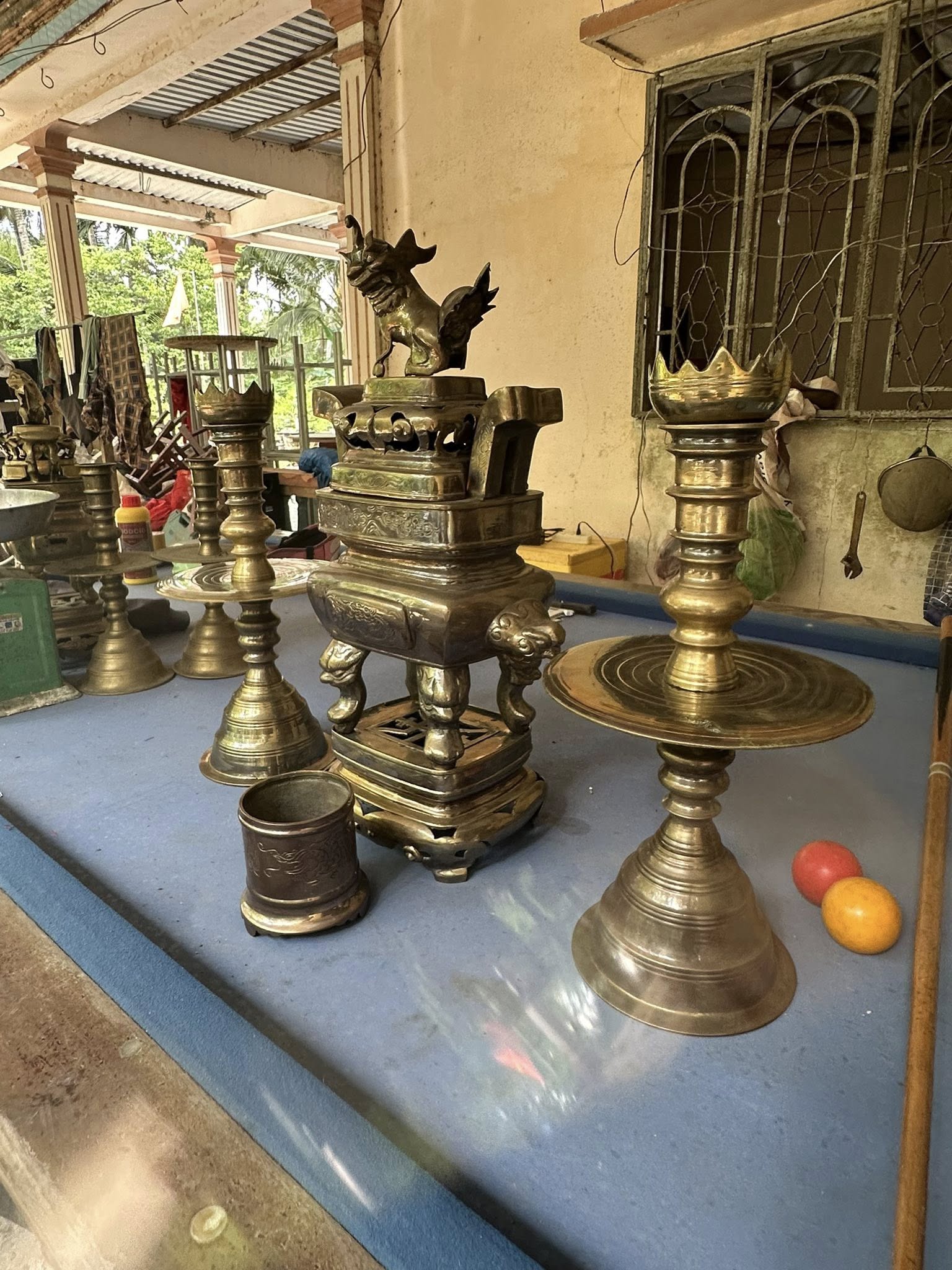 Hình ảnh thực tế thu mua đồ đồng cũ tại Thanh Lý Tốt