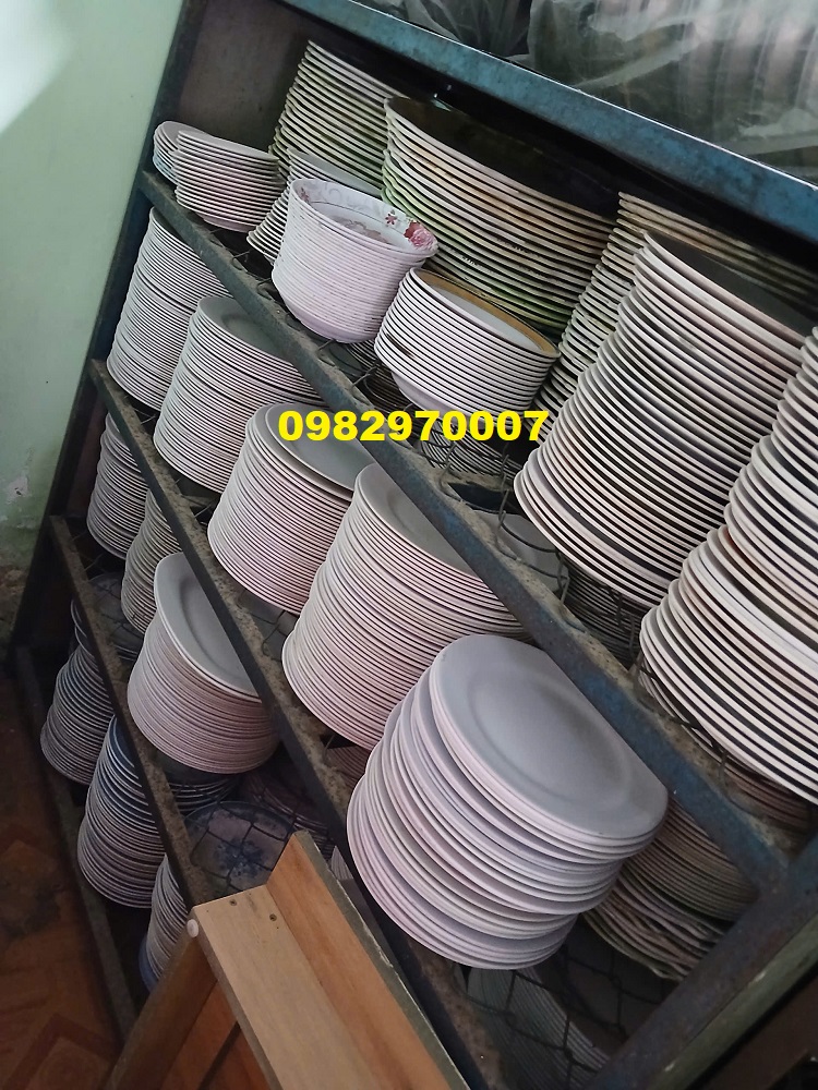 Ly tách và dụng cụ pha chế
