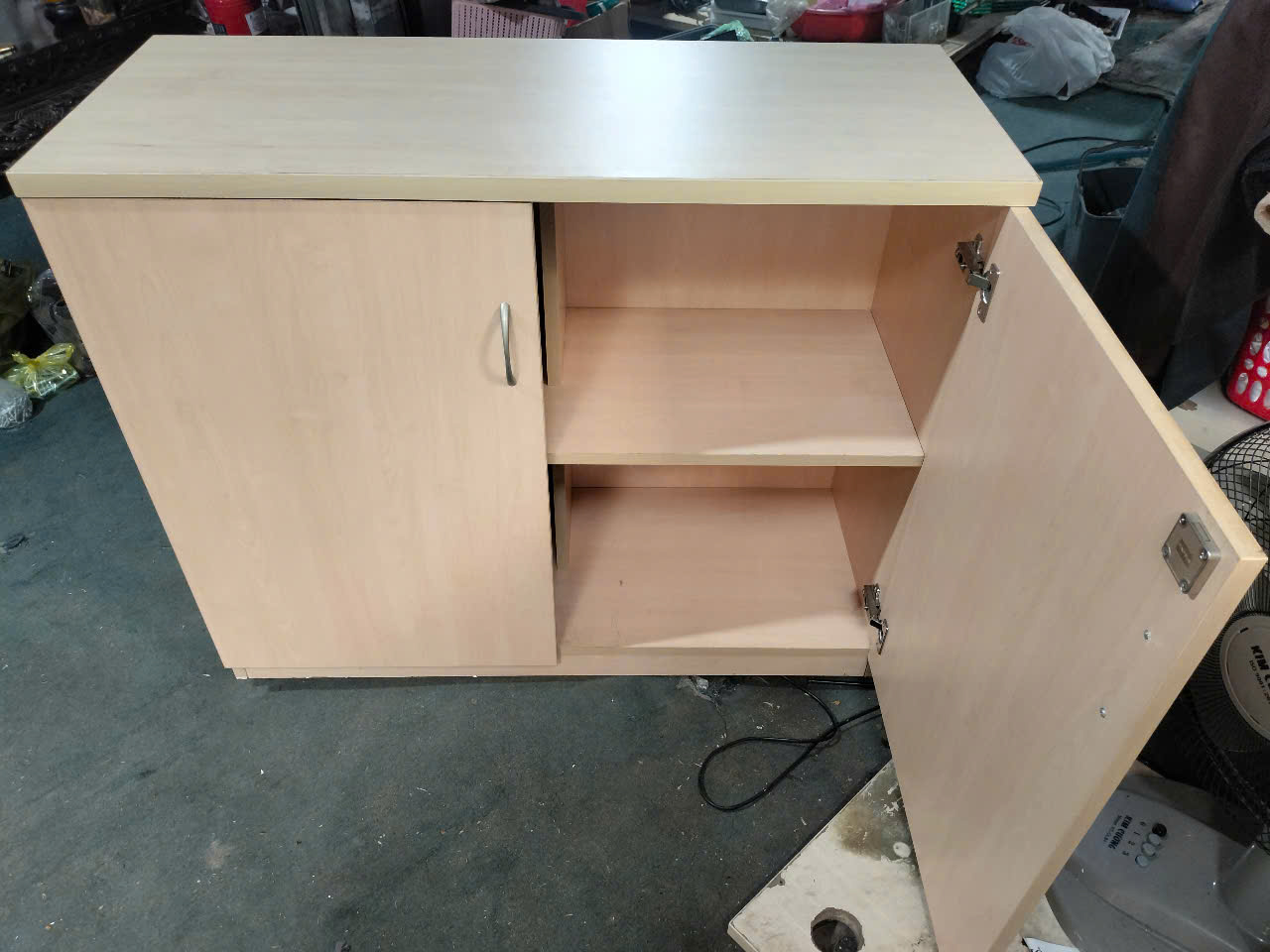 Tủ Hồ Sơ Thấp 2 Cánh Thanh Lý Giá Rẻ – Giải Pháp Lưu Trữ Gọn Gàng, Tiết Kiệm Tối Ưu