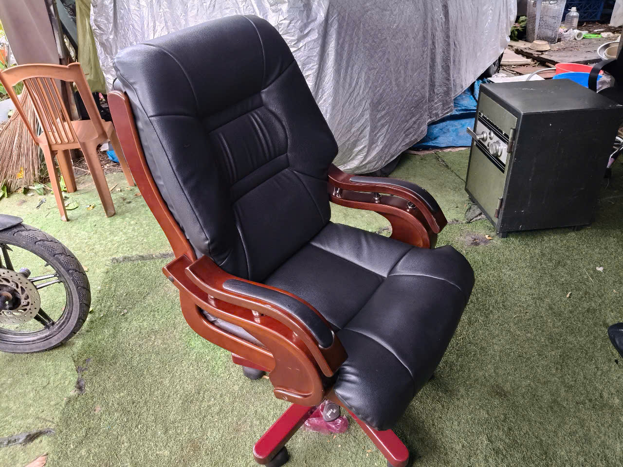 Thanh lý ghế giám đốc cũ giá rẻ TPHCM