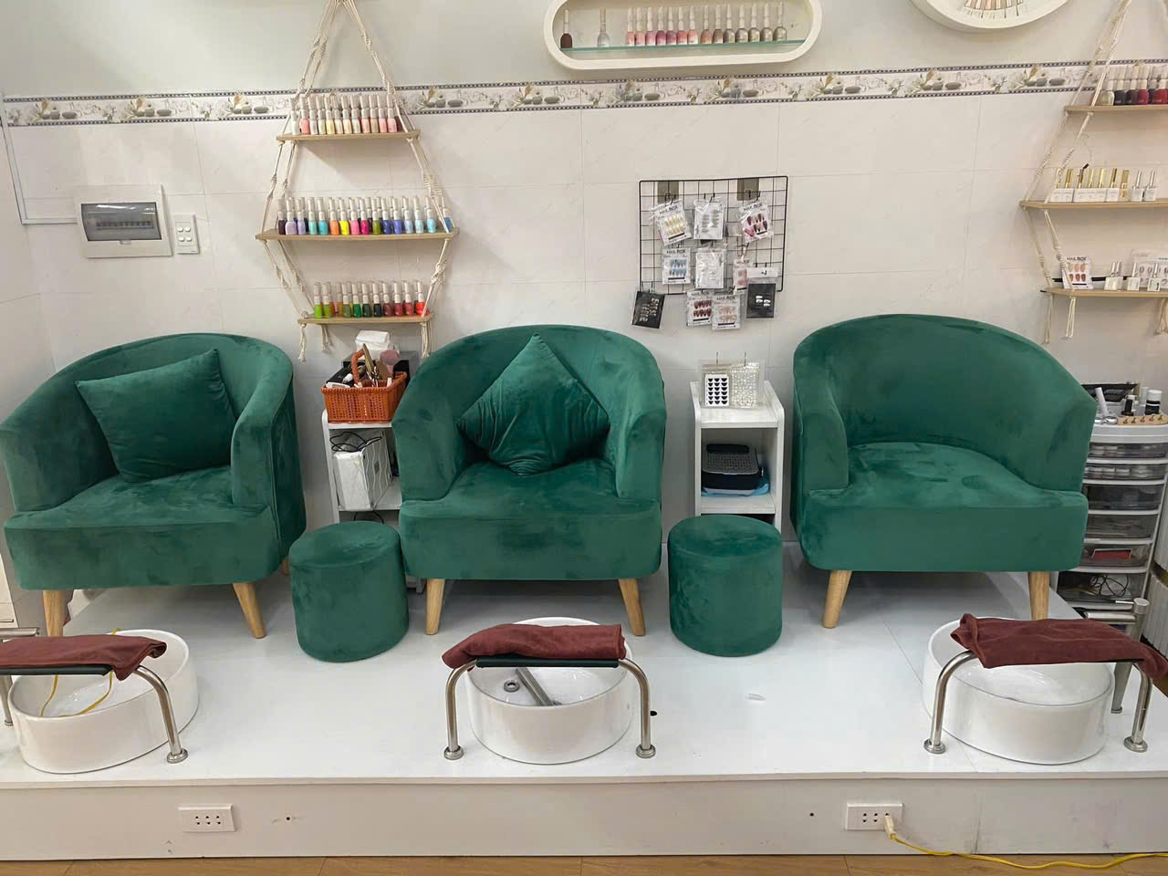 Thanh lý ghế làm nail 500k