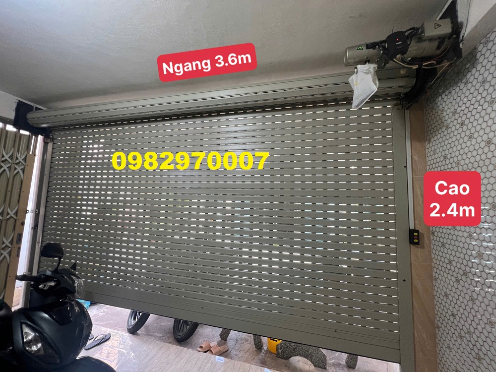 Hình ảnh thu mua cửa cuốn nhôm cao cấp cũ tại nhà khách