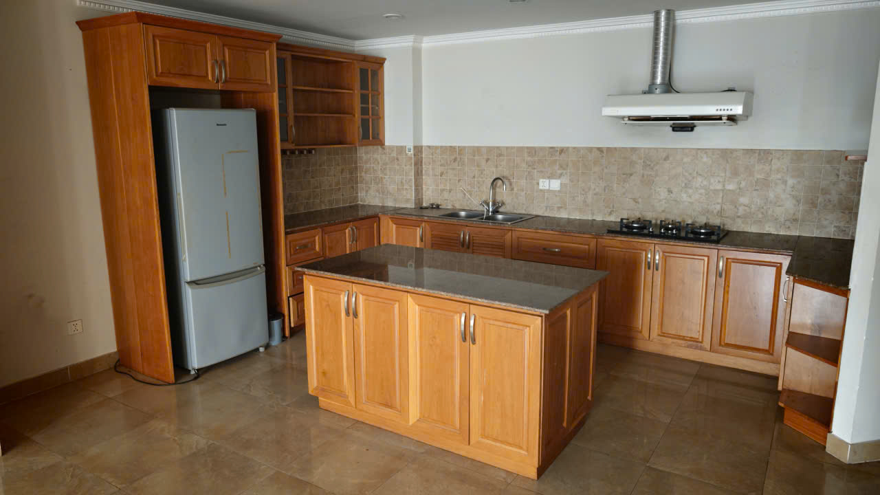  Thu mua đồ dùng nhà hàng – bếp – quầy phục vụ