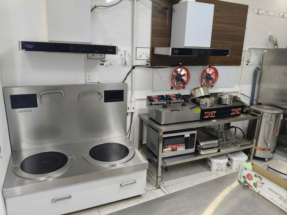 Hình ảnh thu mua thiết bị đồ bếp nhà hàng tại quận 1