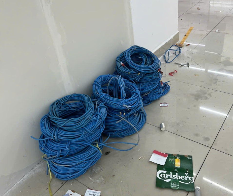 Ảnh thực tế thu mua day cấp mạng tại văn phòng quận 7