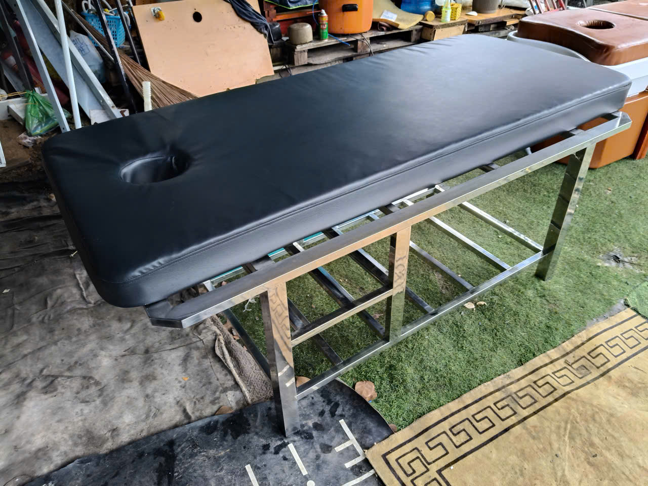 Hình ảnh giường xoa bóp bấm huyệt thanh lý tại TPHCM