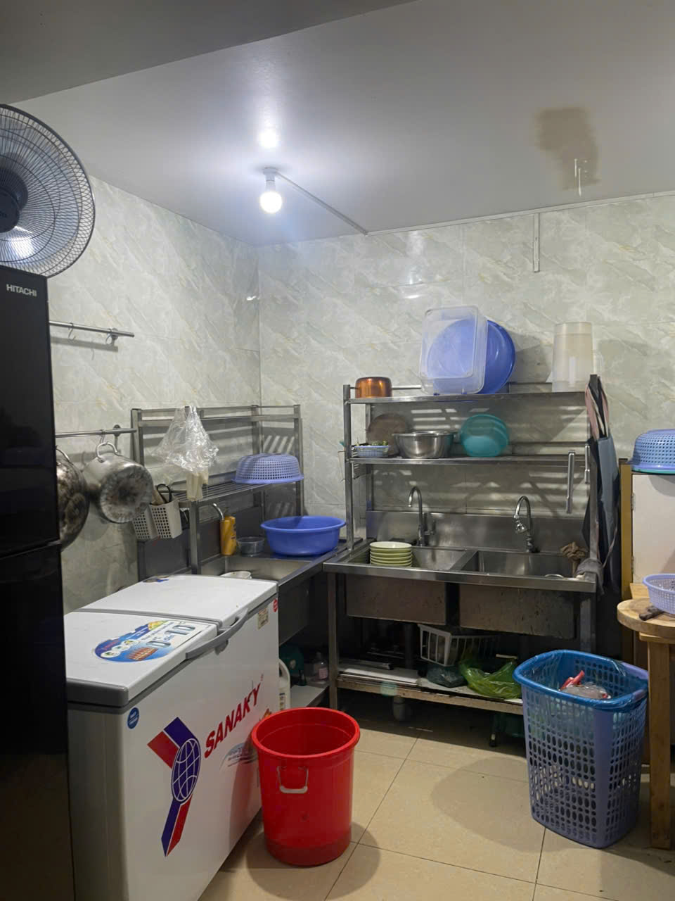 hình ảnh thu mua đồ quán ăn nhà hàng tại quận 2