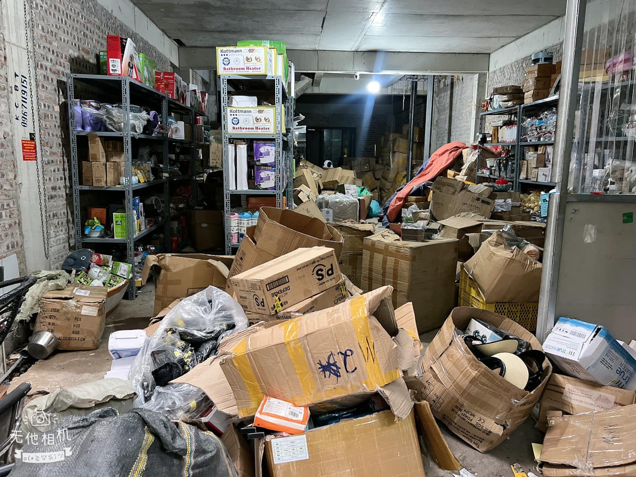 hình ảnh thu mua đồ tồn kho cận date