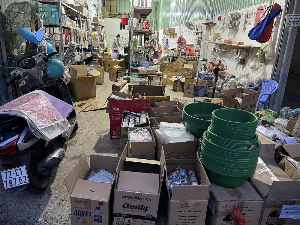 hình ảnh thu mua đồ tồn kho cửa hàng