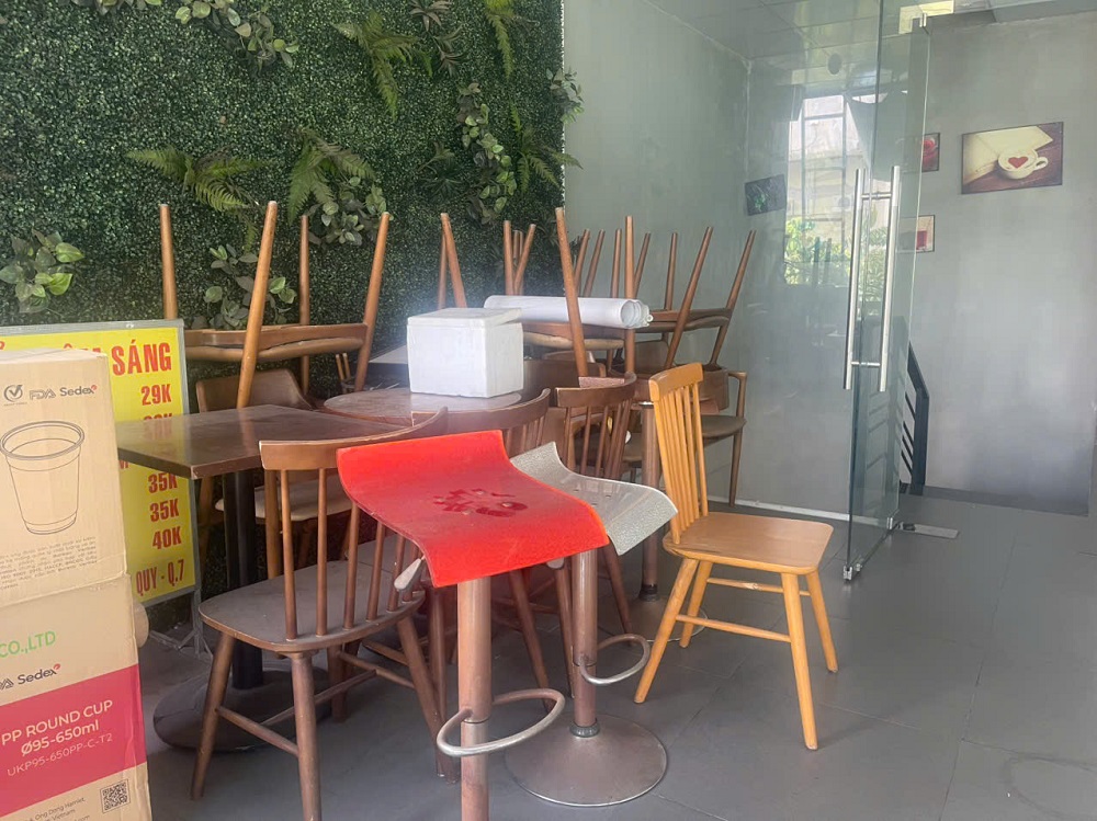 hình thu mua bàn ghế cũ tại văn phòng quận 1 mới nhất