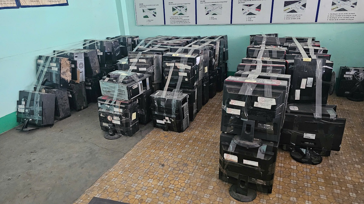 Hình ảnh thu mua thiết bị văn phòng các loại tại TPHCM của Thanh Lý Tốt