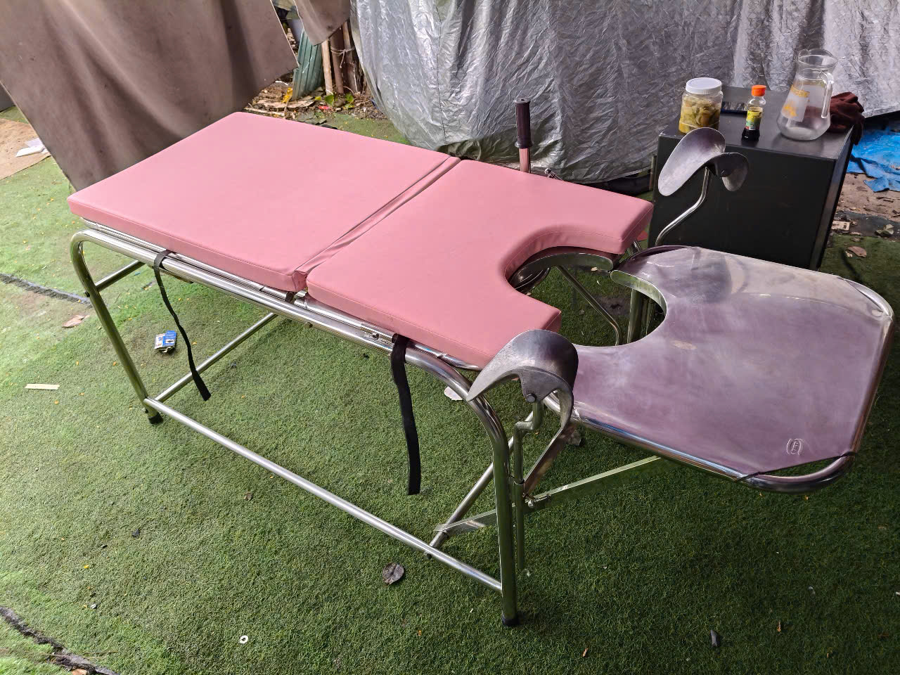 thanh lý bàn khám phụ khoa giá rẻ tại Thanh Lý Tốt