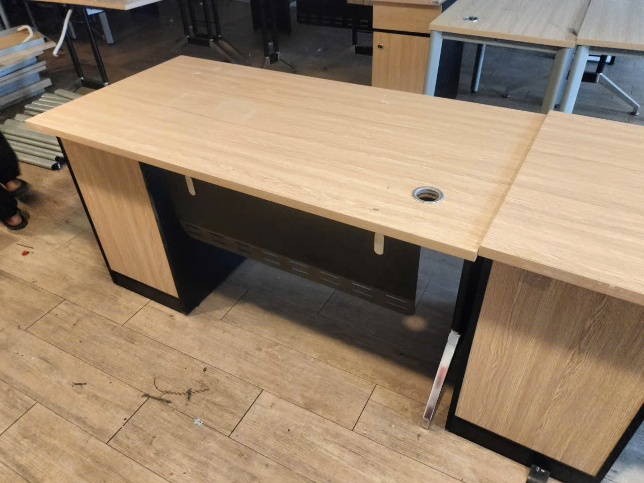 thanh lý bàn làm việc Hòa Phát cũ giá rẻ TPHCM