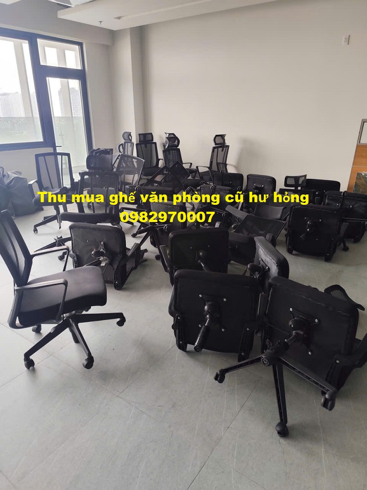 Hình ảnh thu mua ghế xoay lưới văn phòng cũ hư hỏng tại TPHCM