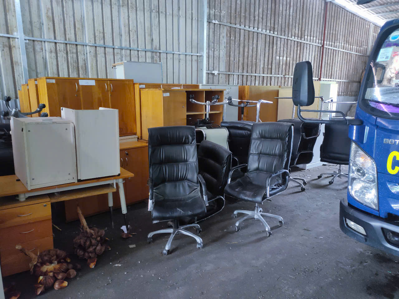 Đồ Văn Phòng Thanh Lý Giá RẻTại TPHCM – Tiết Kiệm, Chất Lượng, Uy Tín