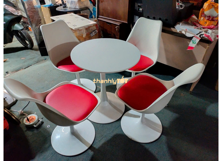 Bộ Bàn Ghế Tulip Thanh Lý Giá Rẻ - Sang Trọng, Chất Lượng 