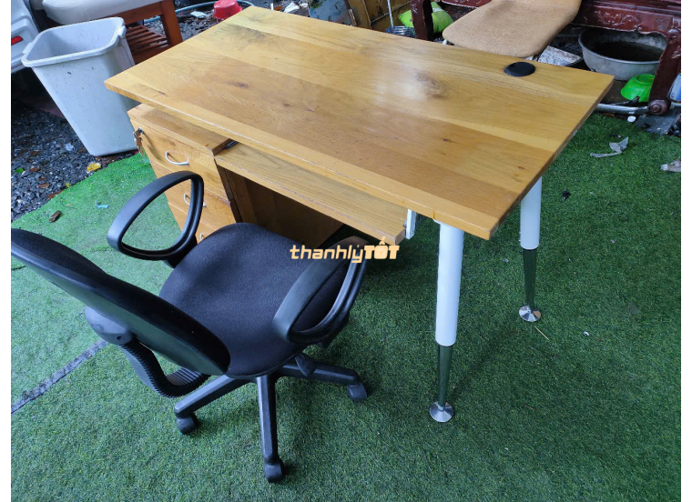 Thanh Lý Bàn Làm Việc Gỗ Sồi Giá Rẻ Tại TPHCM