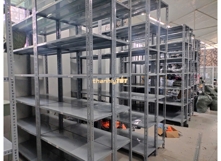 Kệ Sắt V Lỗ Thanh Lý Giá Rẻ Chất Lượng Tại TPHCM