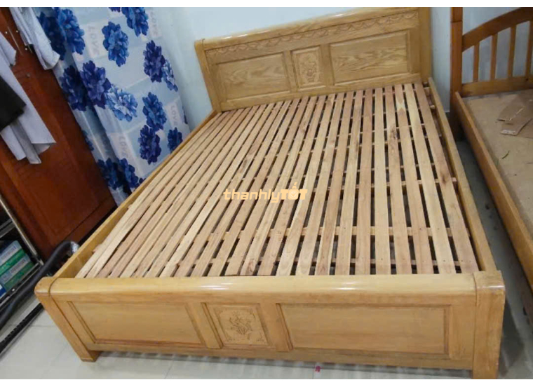 Thanh Lý Giường Gỗ Sồi 1m8x2m Giá Rẻ
