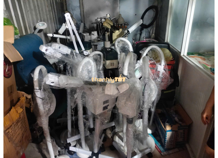Máy Xông Mặt Spa Thanh Lý Giá Rẻ Chất Lượng Tại TPHCM
