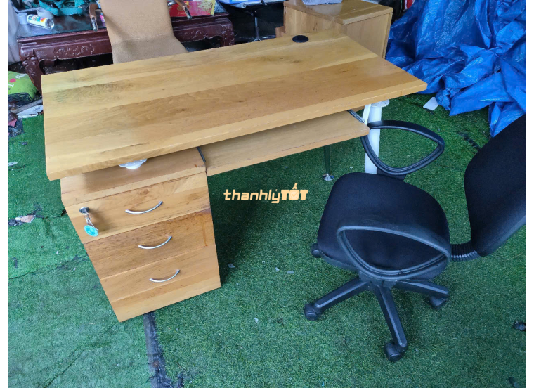 Thanh Lý Bàn Làm Việc Gỗ Sồi Giá Rẻ Tại TPHCM