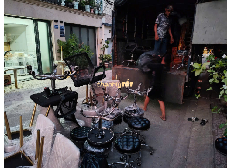 Ghế Xoay Spa Thanh Lý Giá Rẻ Tại TPHCM – Hàng Có Sẵn, Giao Nhanh