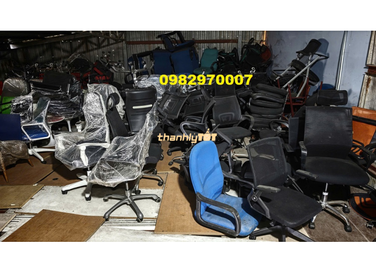 Ghế Xoay Văn Phòng Cũ TPHCM – Có Nên Mua Ghế Thanh Lý Không?