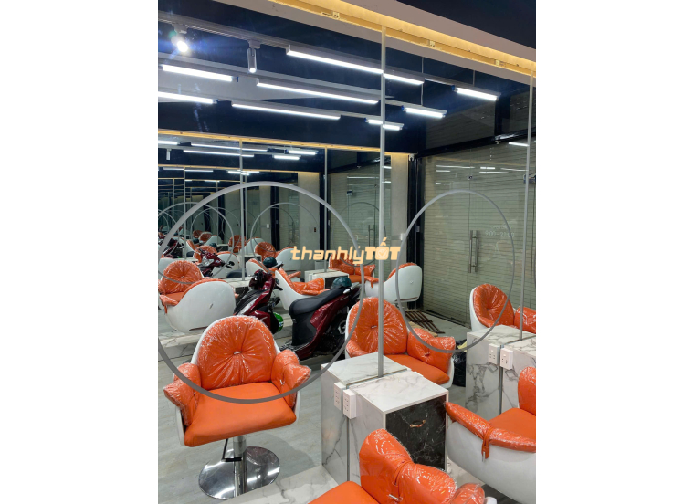 Thanh Lý Kệ Gương Cắt Tóc Giá Rẻ Tại Thanh Lý Tốt