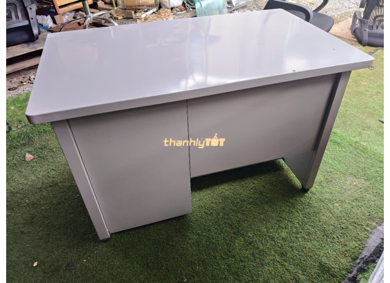 Thanh Lý Bàn Làm Việc Bằng Sắt Sơn Tĩnh Điện Giá Rẻ