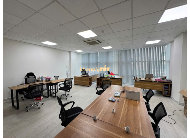 Bảng giá thu mua bàn ghế văn phòng cũ mới nhất – Bán nhanh, được giá
