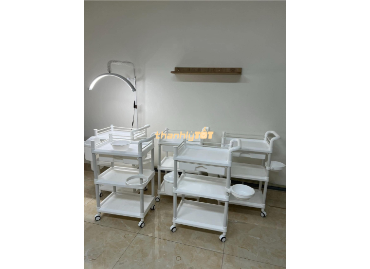 Thanh Lý Xe Đẩy Dụng Cụ Spa – Phụ Kiện Nhỏ, Lợi Ích Lớn